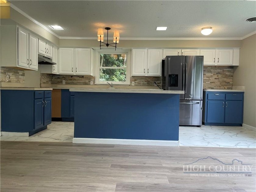 PRICE IMPROVEMENT! HOME AND 8 UNRESTRICTED ACRES! MOTIVATED - photo 12