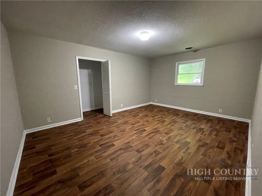 PRICE IMPROVEMENT! HOME AND 8 UNRESTRICTED ACRES! MOTIVATED - photo 21