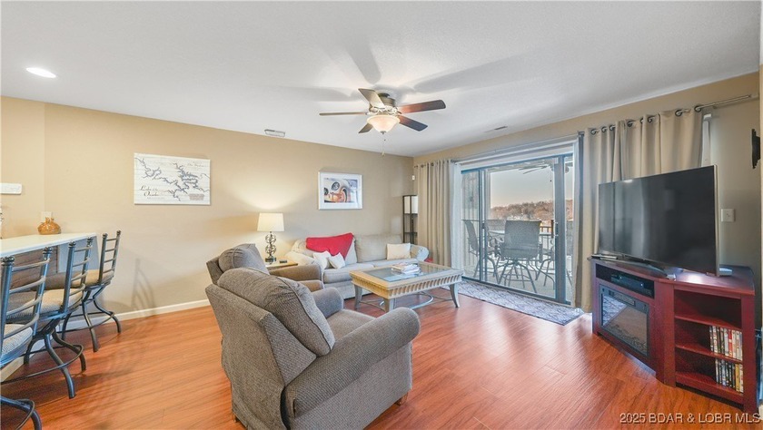 Your year-round Lake escape is ready and waiting. This fully - photo 4