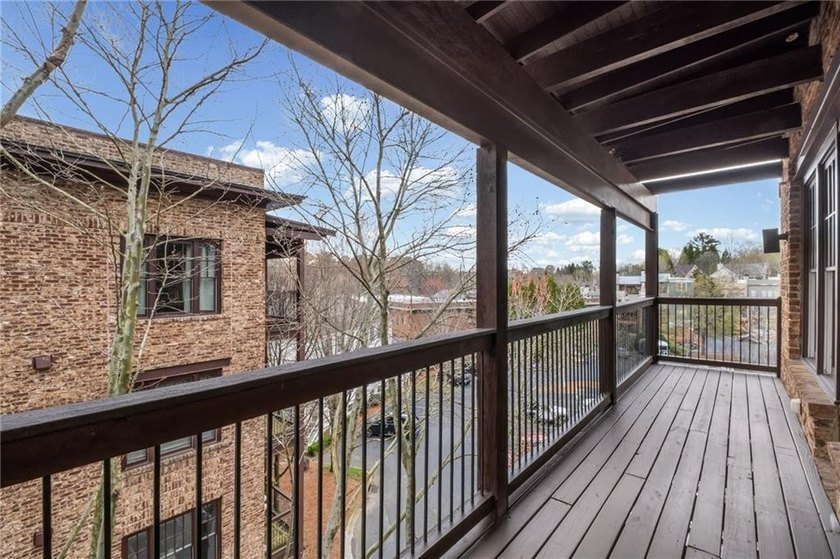 Stunning 4th-floor residence (Unit 403) in the heart of Vickery - photo 23
