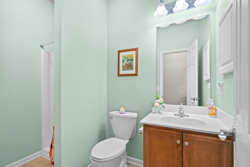 FANTASTIC LOCATION, LOW, WELL MANAGED HOA, BEAUTIFULLY UPDATED! - photo 25