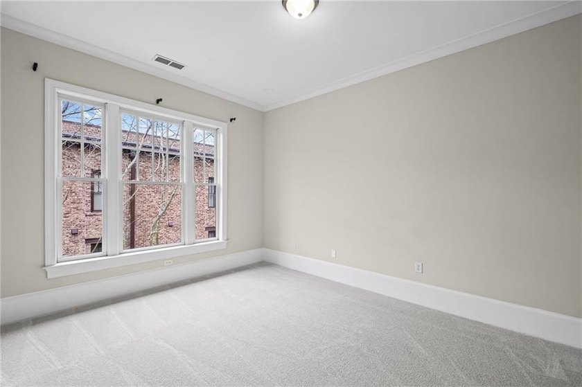 Stunning 4th-floor residence (Unit 403) in the heart of Vickery - photo 25