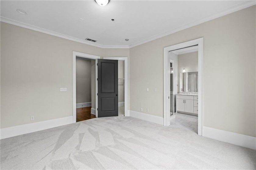 Stunning 4th-floor residence (Unit 403) in the heart of Vickery - photo 26