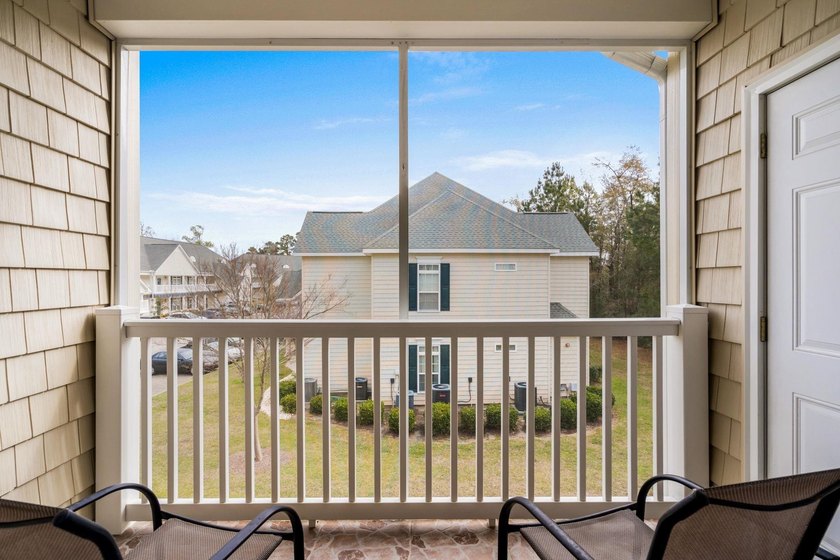 FANTASTIC LOCATION, LOW, WELL MANAGED HOA, BEAUTIFULLY UPDATED! - photo 28