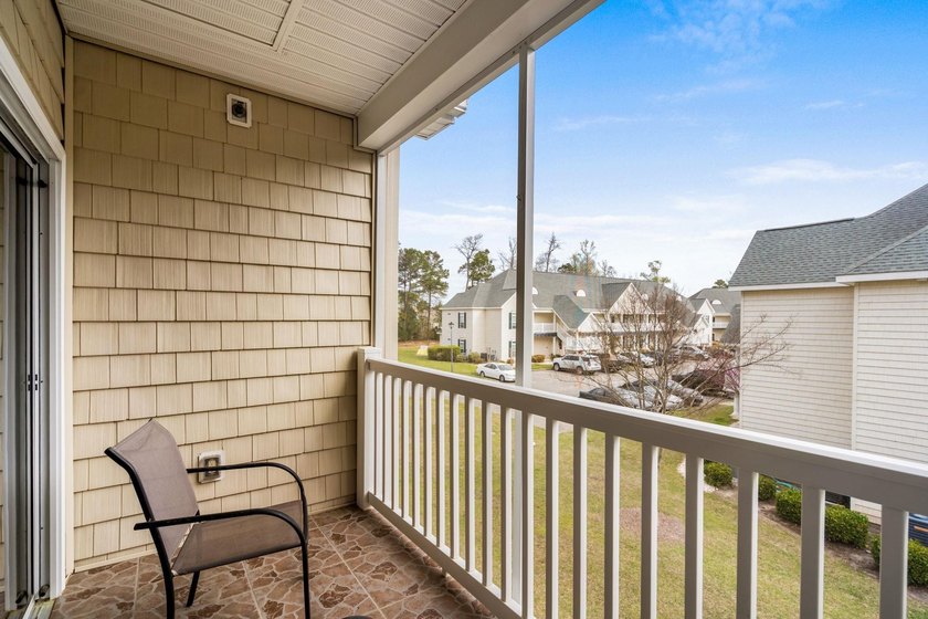 FANTASTIC LOCATION, LOW, WELL MANAGED HOA, BEAUTIFULLY UPDATED! - photo 29
