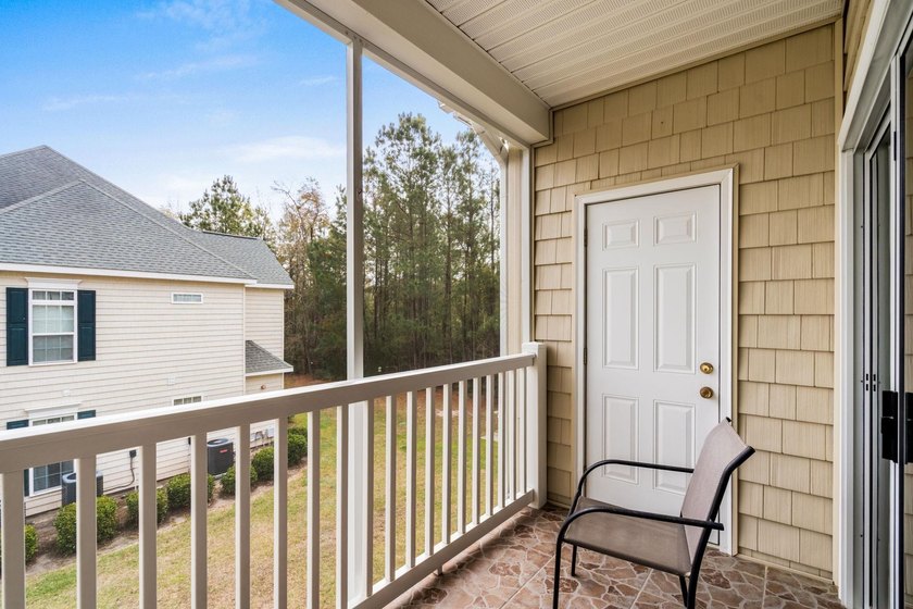 FANTASTIC LOCATION, LOW, WELL MANAGED HOA, BEAUTIFULLY UPDATED! - photo 30