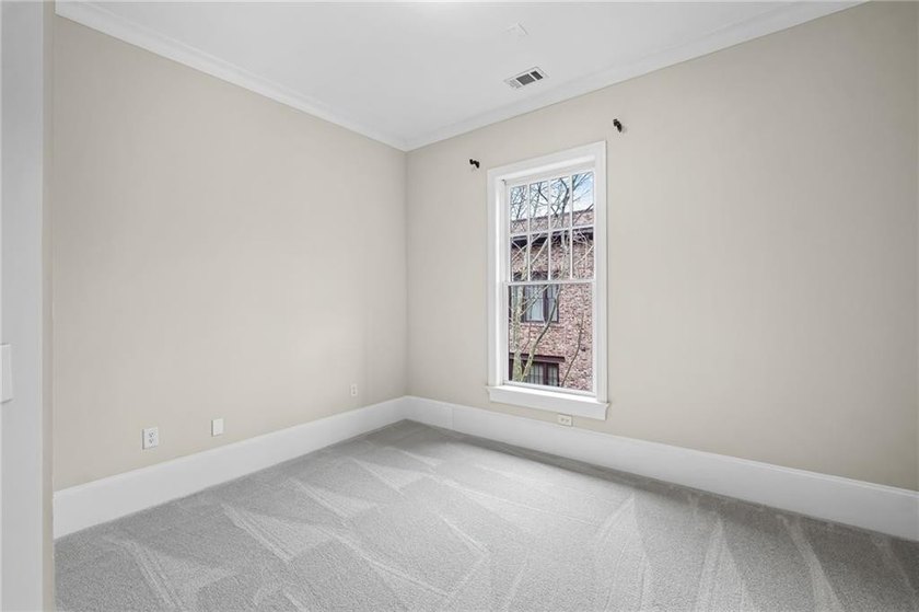 Stunning 4th-floor residence (Unit 403) in the heart of Vickery - photo 31
