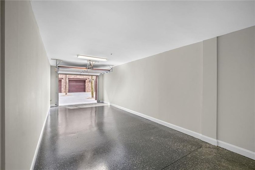 Stunning 4th-floor residence (Unit 403) in the heart of Vickery - photo 34
