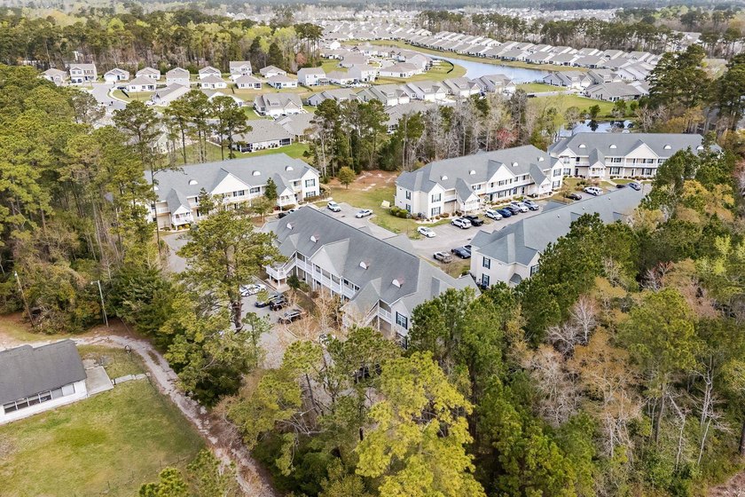 FANTASTIC LOCATION, LOW, WELL MANAGED HOA, BEAUTIFULLY UPDATED! - photo 39
