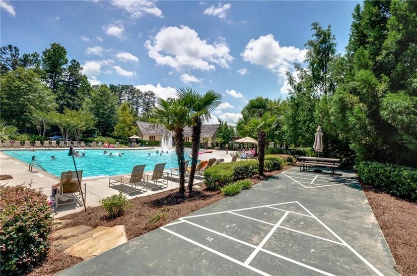 Stunning 4th-floor residence (Unit 403) in the heart of Vickery - photo 40