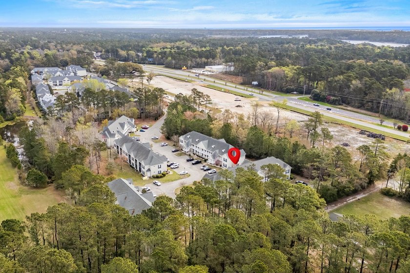 FANTASTIC LOCATION, LOW, WELL MANAGED HOA, BEAUTIFULLY UPDATED! - photo 42