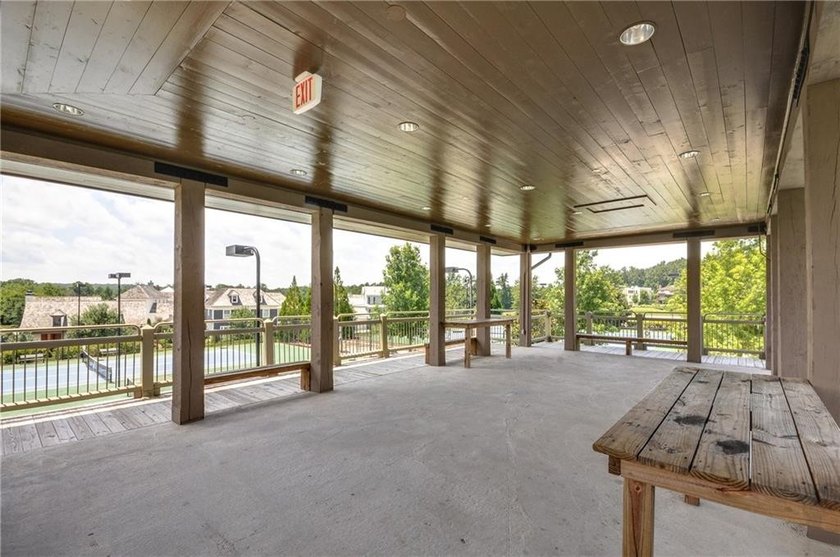 Stunning 4th-floor residence (Unit 403) in the heart of Vickery - photo 44