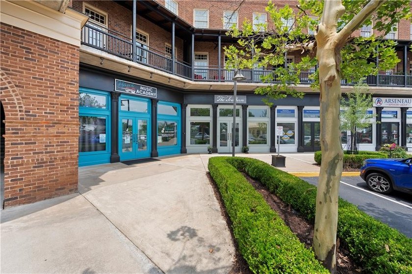 Stunning 4th-floor residence (Unit 403) in the heart of Vickery - photo 55