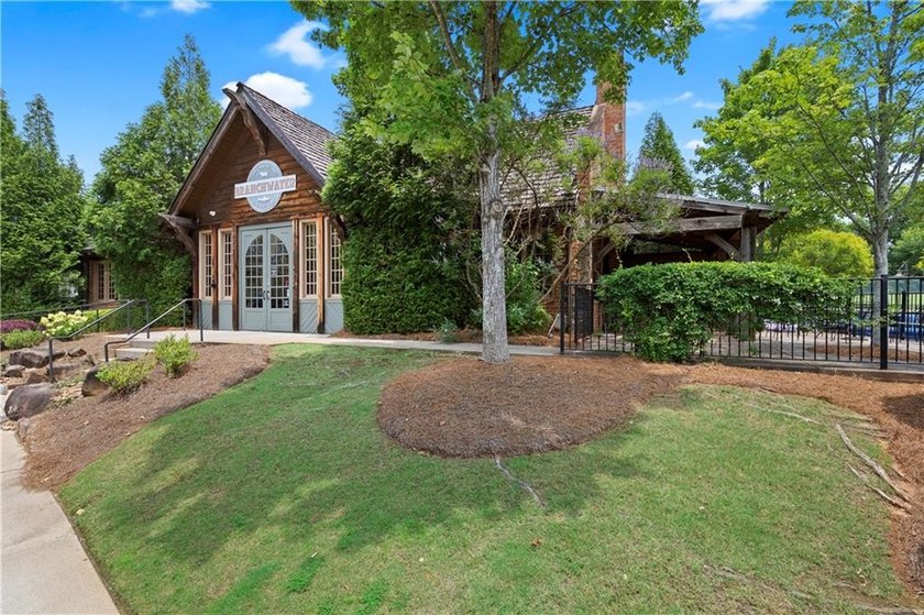 Stunning 4th-floor residence (Unit 403) in the heart of Vickery - photo 60