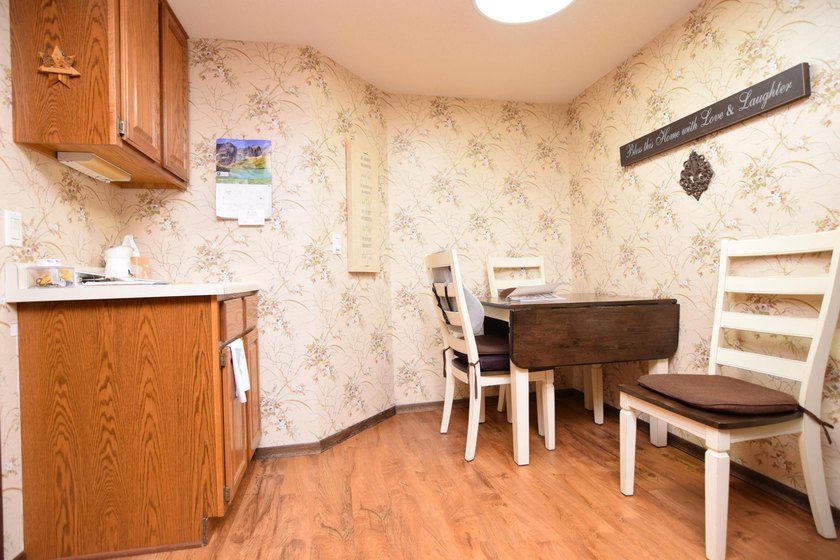 Welcome home. Beautifully maintained condo in PRIME location - photo 21