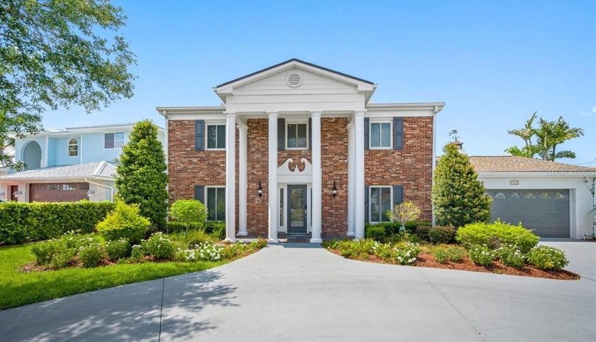 Perfectly positioned within the exclusive waterfront enclave of - photo 28