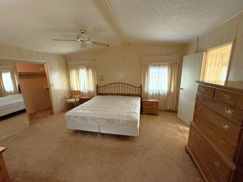 Welcome to Clover Leaf Farms a 55+ age-qualified active and - photo 3