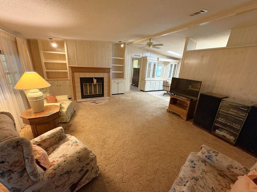 Welcome to Clover Leaf Farms a 55+ age-qualified active and - photo 10
