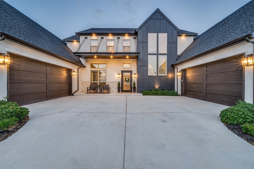 Completed in 2025, this exceptional Toll Brothers residence - photo 3