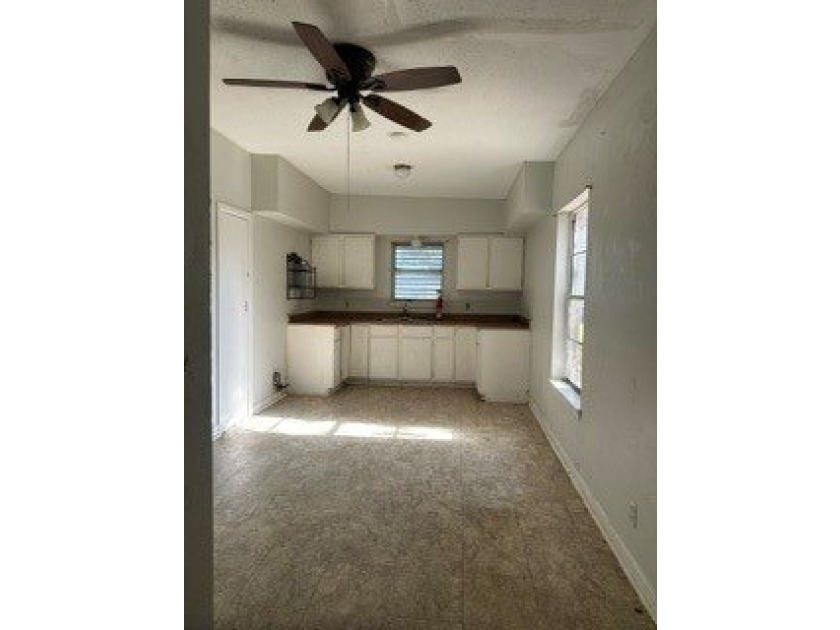 Opportunity Awaits! This 4-bedroom, 1-bath home is full of - photo 7
