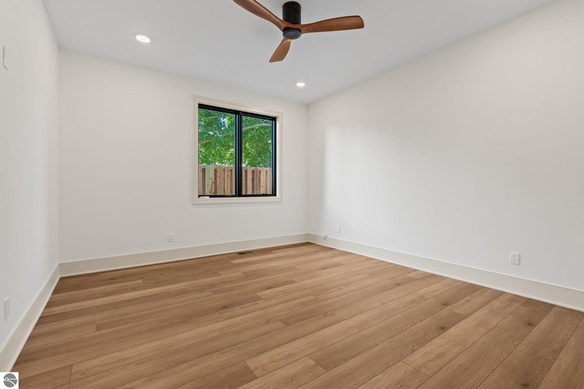 Under $800K in Charlevoix - brand-new luxury offering. Hard to - photo 22