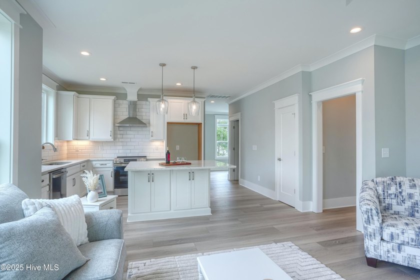 PRICE REDUCTION!!! PLUS...... SELLER OFFERING $20,000 TO BUYER - photo 10