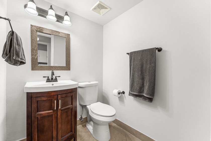 Beautifully renovated 2nd-floor corner unit in the highly - photo 18