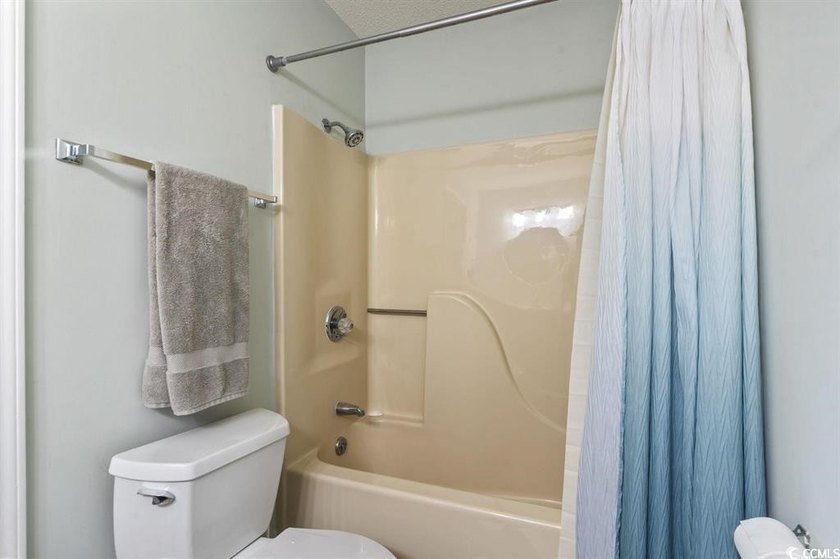 This freshly painted furnished 2-bedroom, 2-bathroom condo with - photo 30