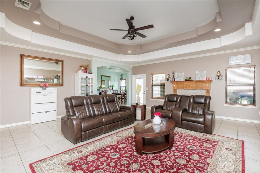 **Welcome to 14422 Chantilly Drive in the highly sought-after - photo 6