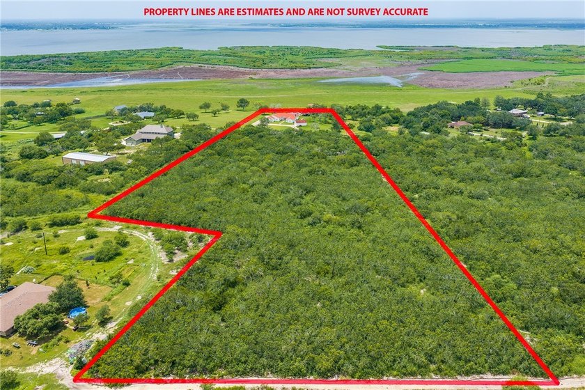 10+/- acres on Lake Corpus Christi o?ering approximately 4 - photo 2