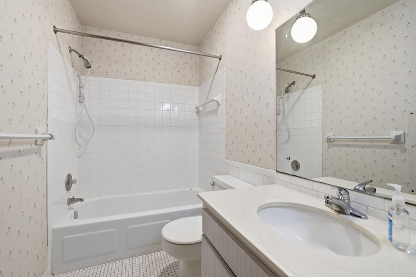 Enjoy easy one-level living in this spacious 2-bedroom - photo 20