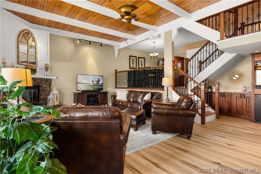 Experience tranquil lakeside living in this luxurious 3BR/3BA - photo 19