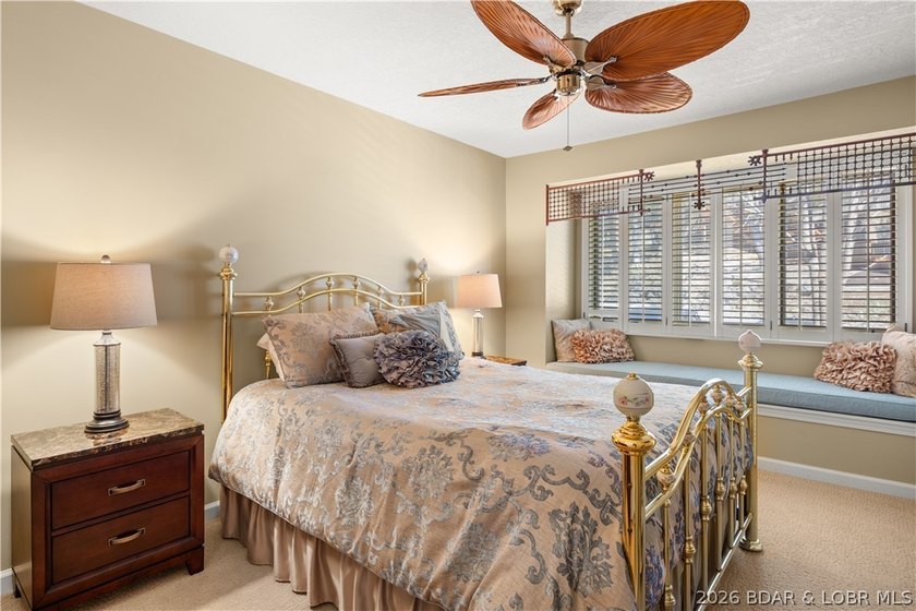 Experience tranquil lakeside living in this luxurious 3BR/3BA - photo 26