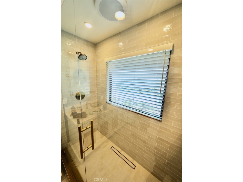 This newly renovated, fully furnished villa in Blue Lagoon - photo 26