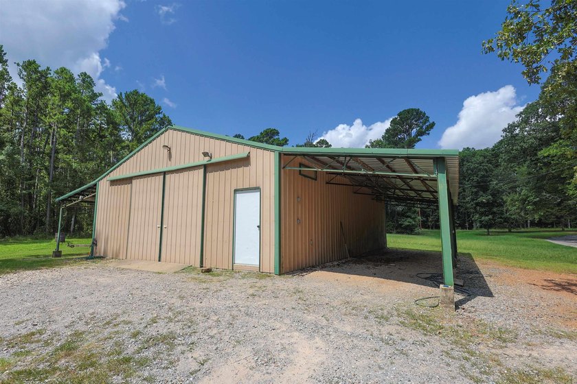Situated on 5.78 +/- acres in the Lakeview Estates subdivision - photo 35