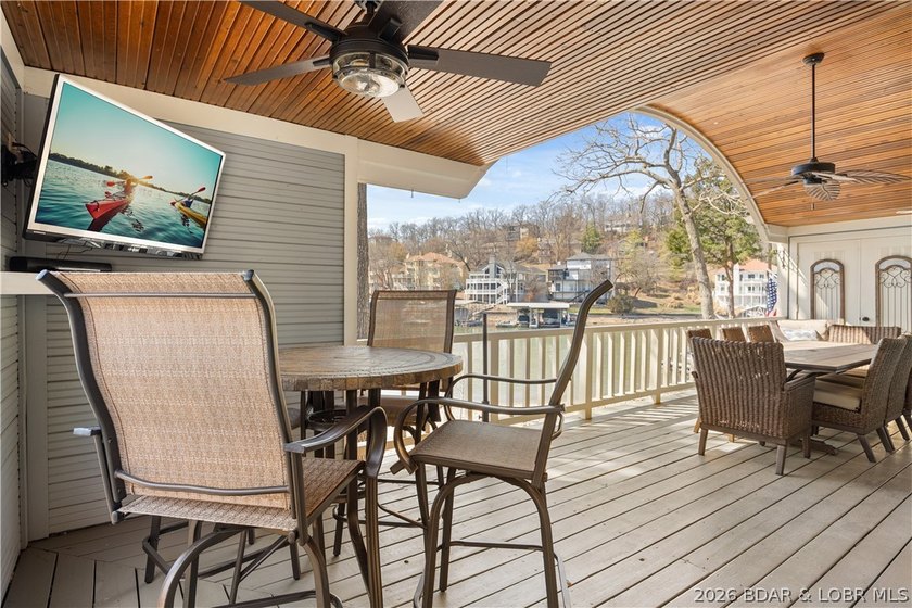 Experience tranquil lakeside living in this luxurious 3BR/3BA - photo 39