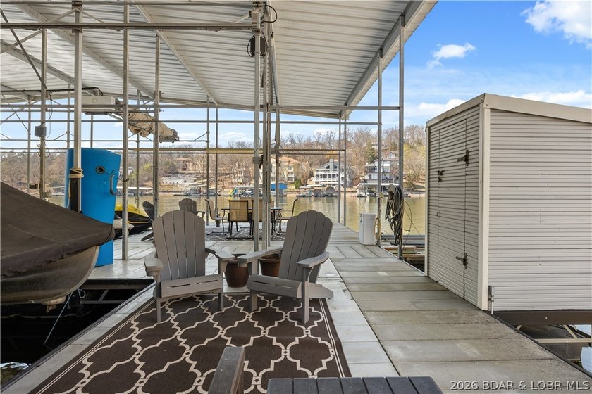 Experience tranquil lakeside living in this luxurious 3BR/3BA - photo 43