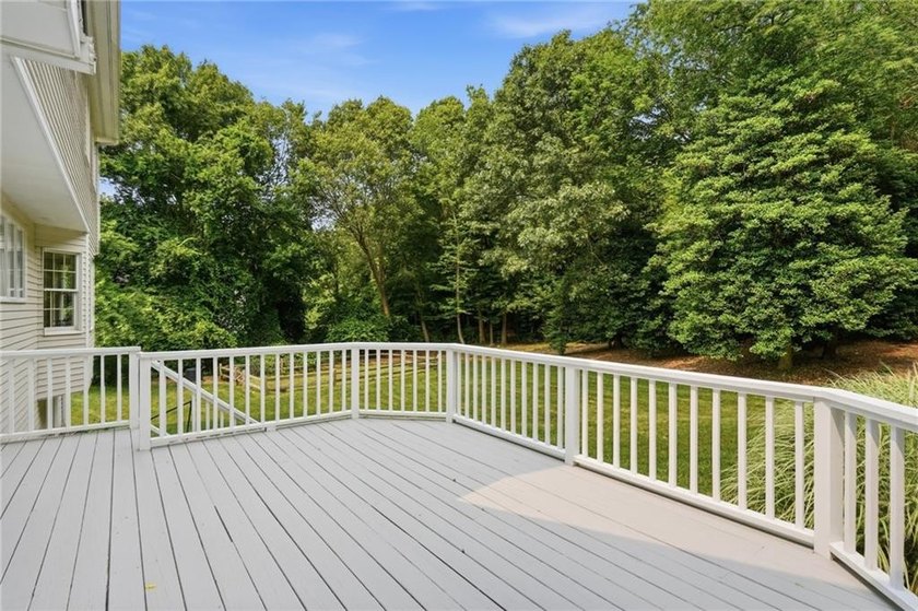 Welcome to 136 Holly Hills Lane, a beautifully maintained - photo 29