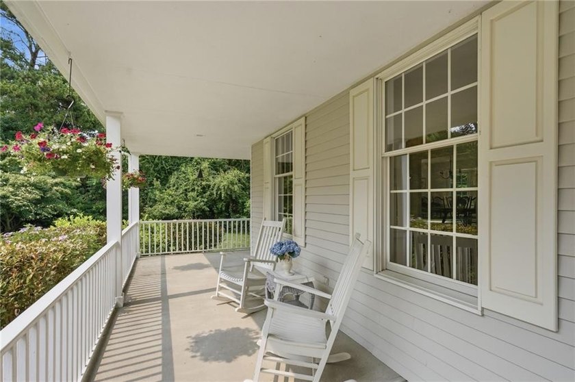 Welcome to 136 Holly Hills Lane, a beautifully maintained - photo 34