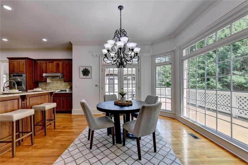 Welcome to unparalleled luxury in one of the areas most - photo 18