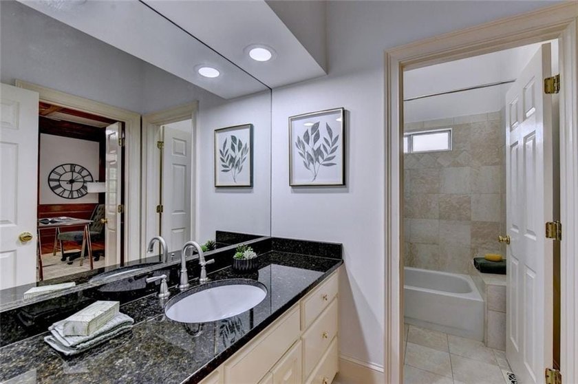 Welcome to unparalleled luxury in one of the areas most - photo 26