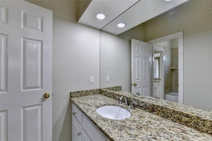 Welcome to unparalleled luxury in one of the areas most - photo 41