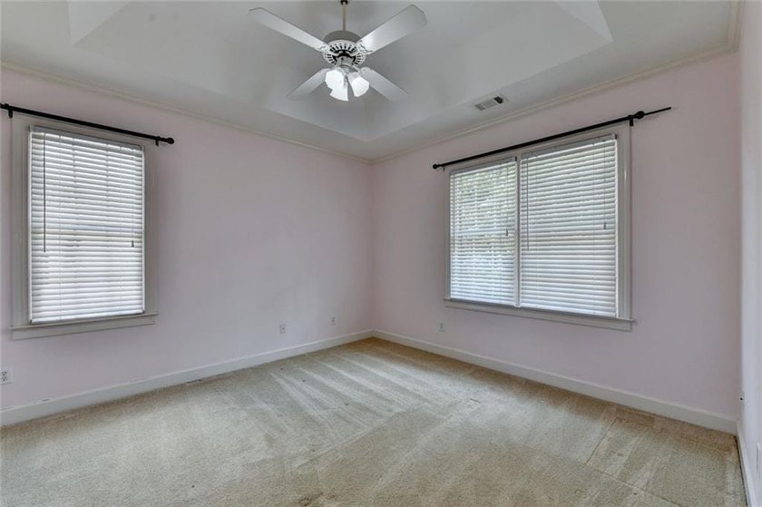 Welcome to unparalleled luxury in one of the areas most - photo 42