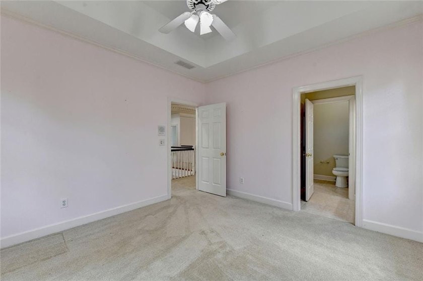 Welcome to unparalleled luxury in one of the areas most - photo 44