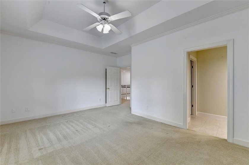 Welcome to unparalleled luxury in one of the areas most - photo 48