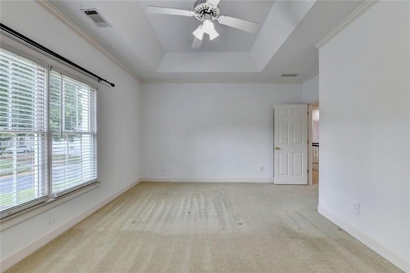 Welcome to unparalleled luxury in one of the areas most - photo 49