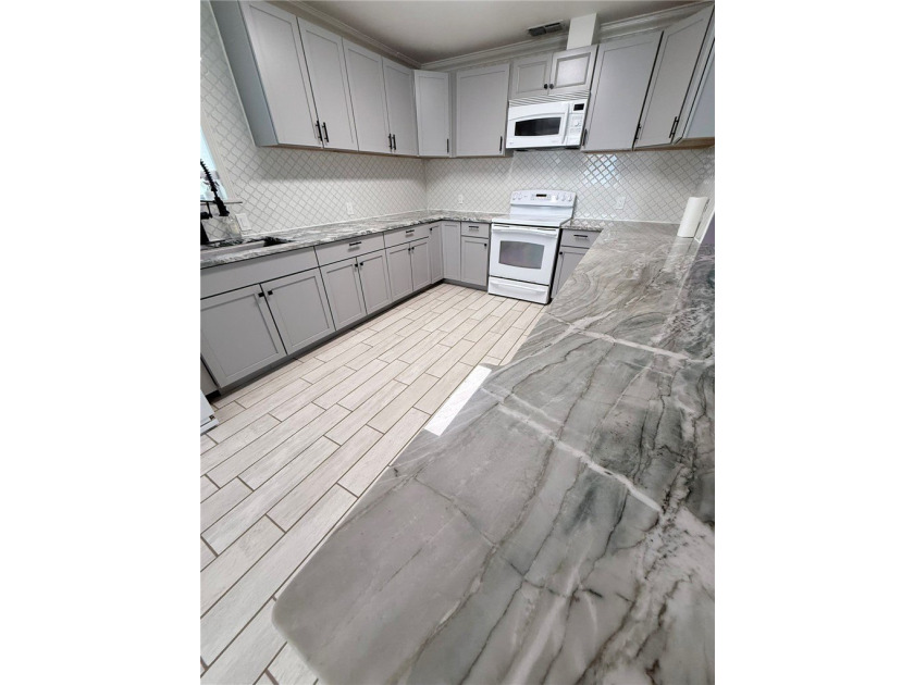 Located just minutes from the beautiful Corpus Christi Bay Area - photo 5