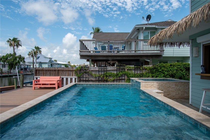 Experience the best of the Texas Coastal lifestyle in this - photo 5