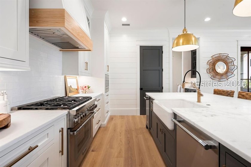 Don't miss just finished, new construction located in the highly - photo 29