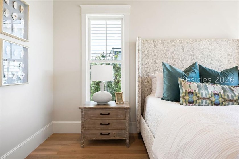 Don't miss just finished, new construction located in the highly - photo 50